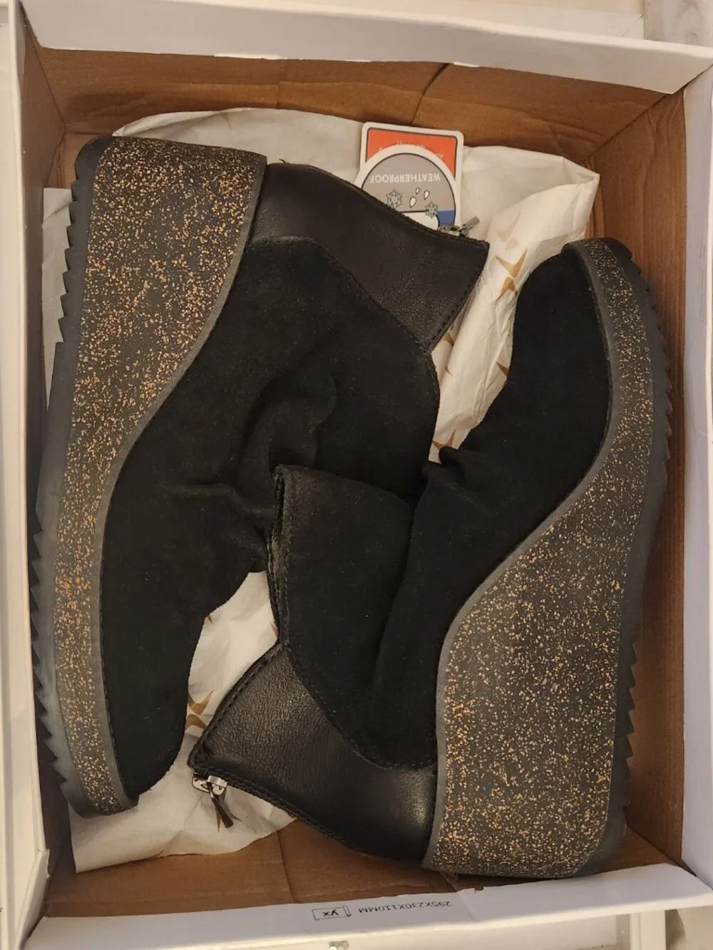 Aetrex Suede Leather Wedge Ankle Boots. NIB. Size EU 36/US 6-6.5